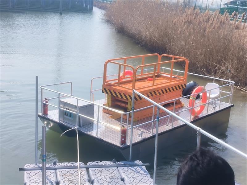 光伏檢修船